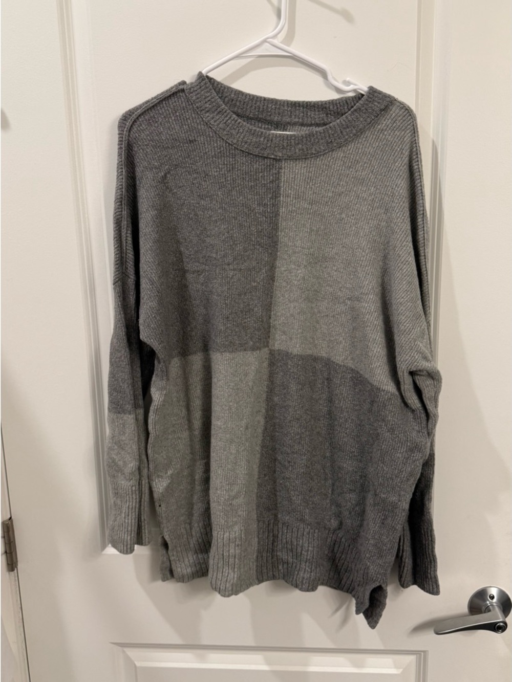 Abercrombie & Fitch Heather Gray checkered Ribbed Knit Sweater